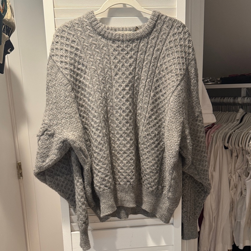Elegant Gray Cable Knit Sweater